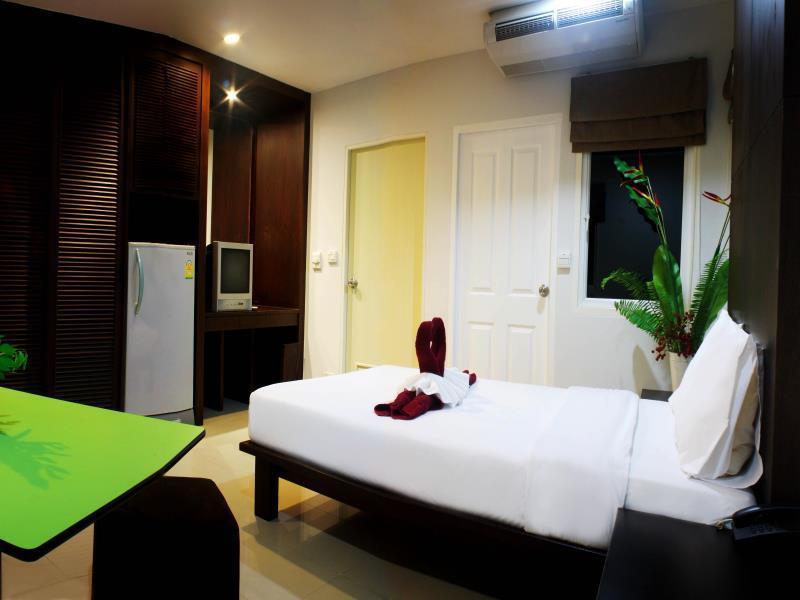 Baannueng@Kathu Hotel Phuket Bagian luar foto